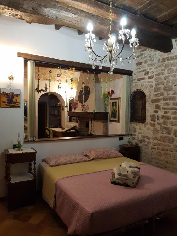 Non Ditelo Al Duca - Lo Spagna Spolète Extérieur photo